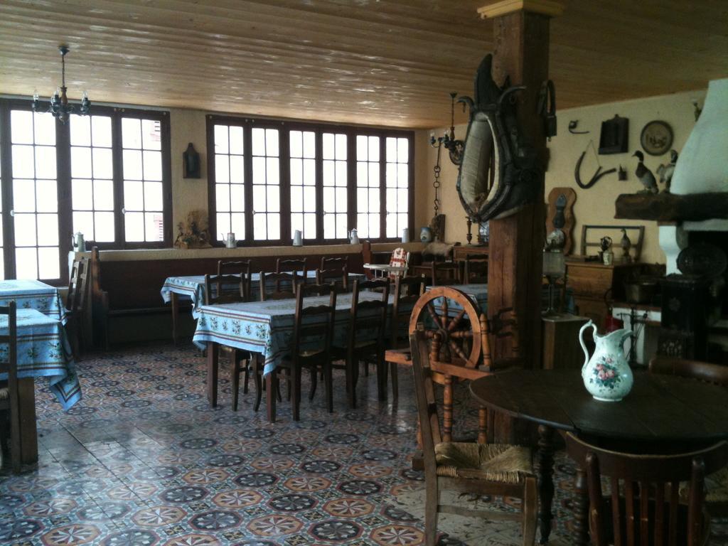 Gite Le Pelens Saint-Martin-dʼEntraunes Exteriör bild