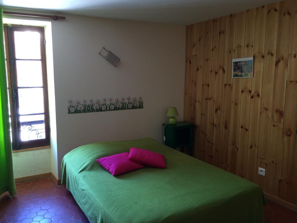 Gite Le Pelens Saint-Martin-dʼEntraunes Exteriör bild