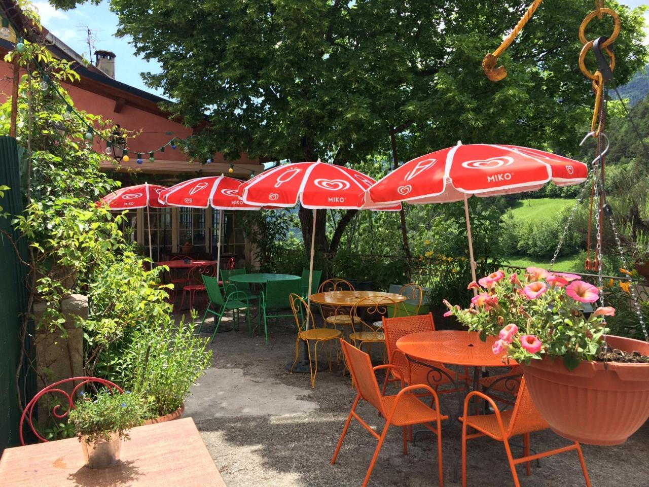 Gite Le Pelens Saint-Martin-dʼEntraunes Exteriör bild